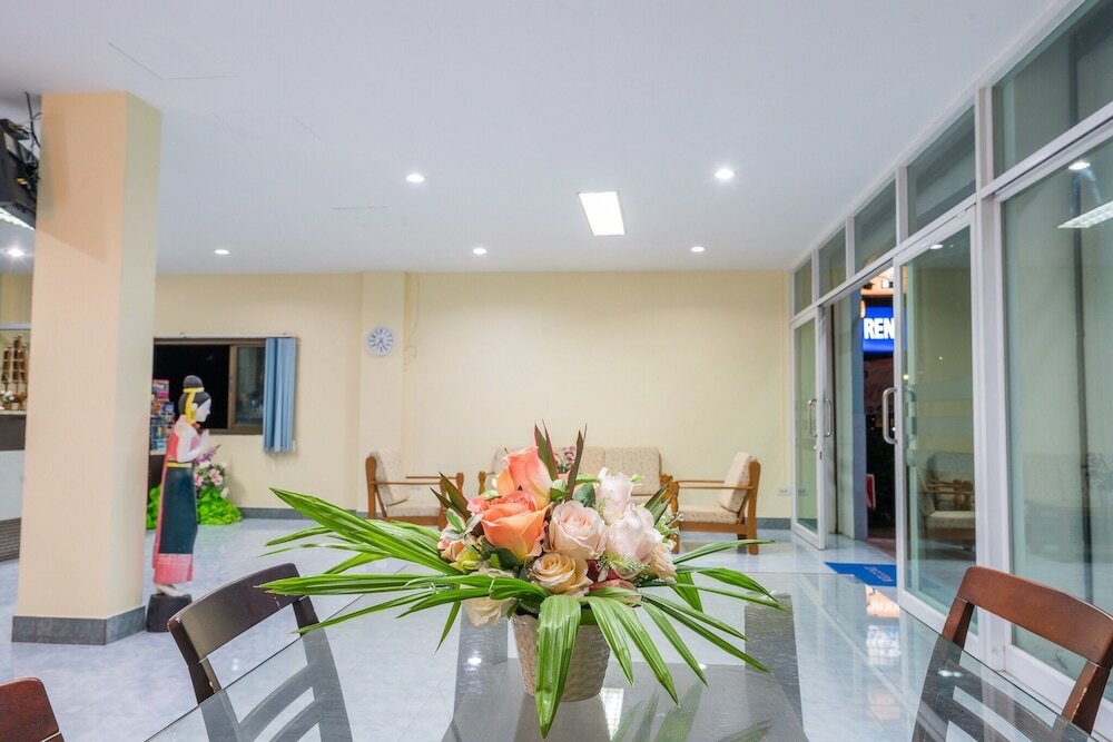 Фото Krabi Grand Place Hotel