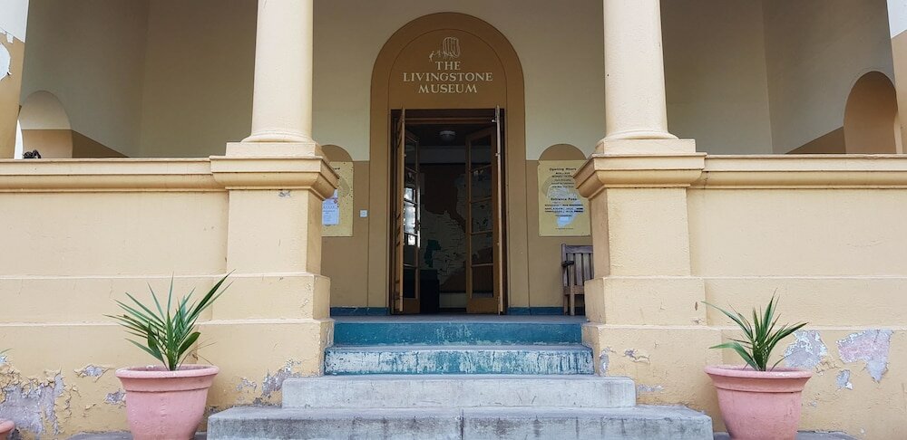 Фото Jollyboys Backpackers