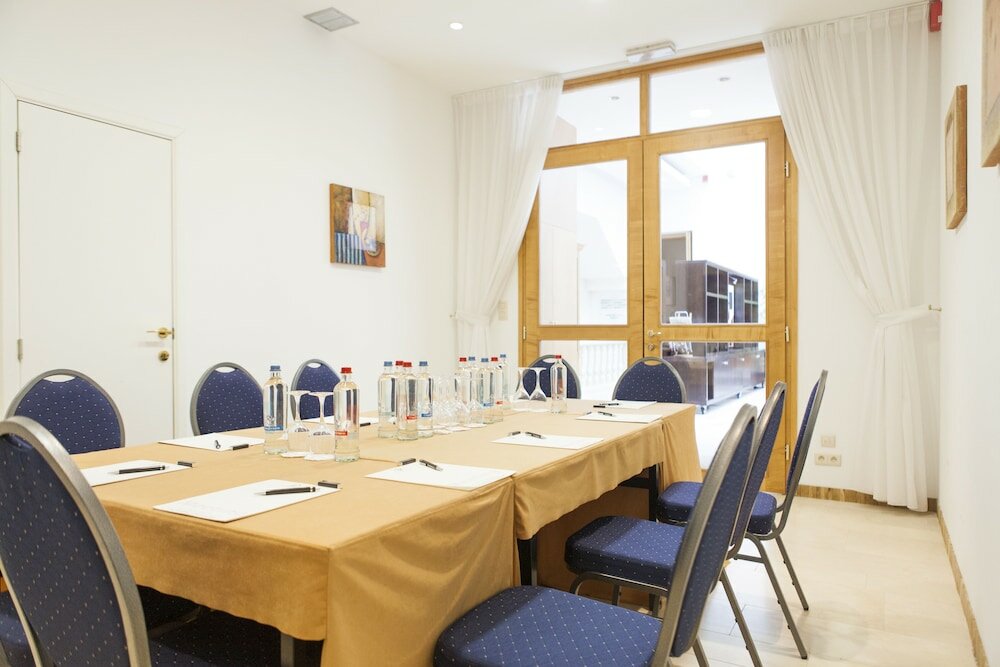 Фото Progress Hotel