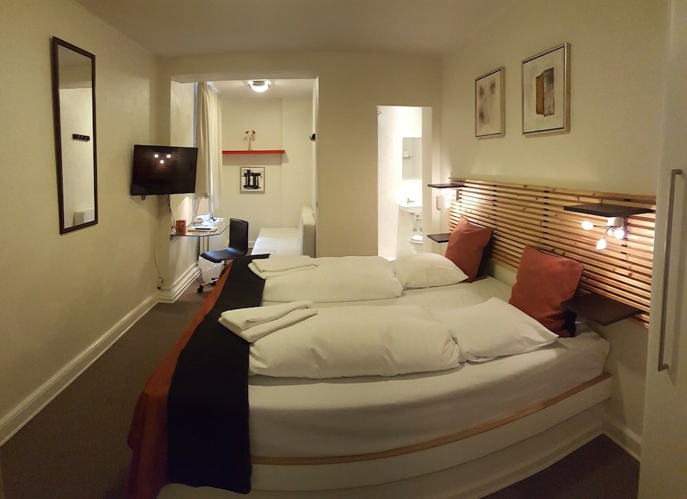 Фото отеля 3