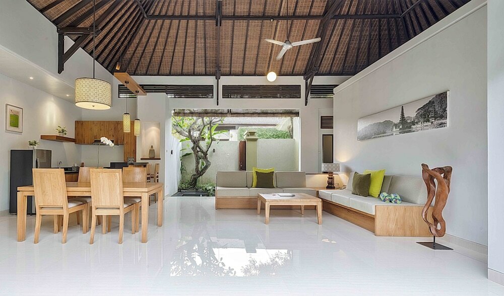 Фото Pradha Villas Seminyak