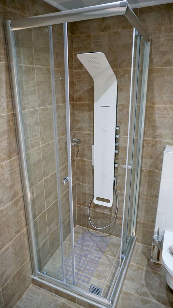 Фото Отель Agnes Deluxe