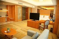 Фото Dalian Bolt Hotel