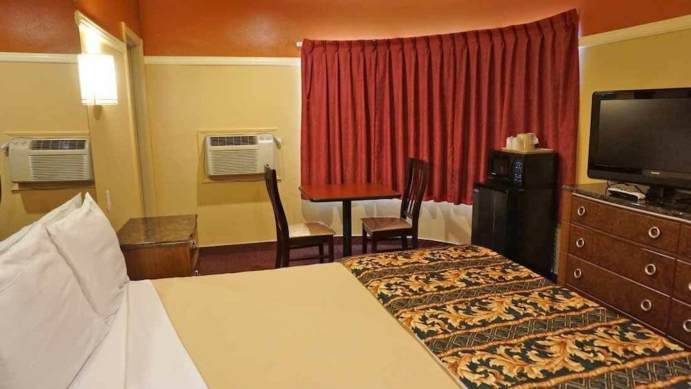 Фото Geneva Motel