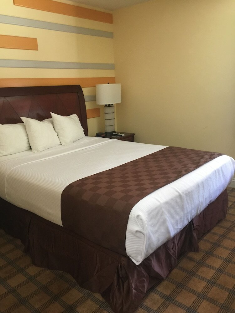 Фото Knights Inn Los Angeles Central / Convention Center Area