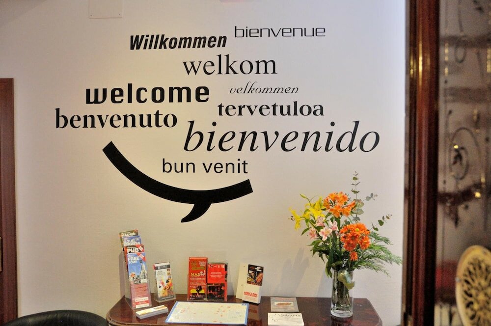 Фото Hostal Castilla i - Atocha