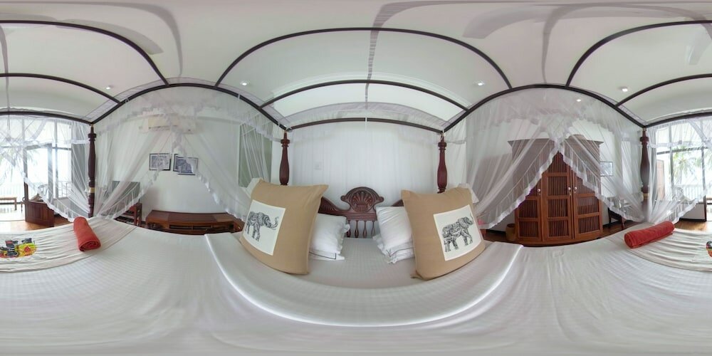 Фото Sea World Boutique Hotel