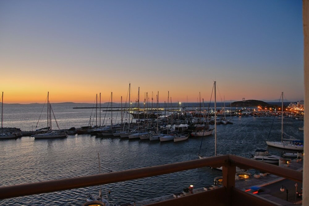 Фото Coronis Hotel