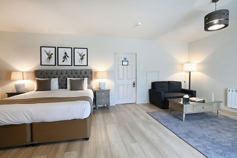 Фото Stanton Manor Hotel