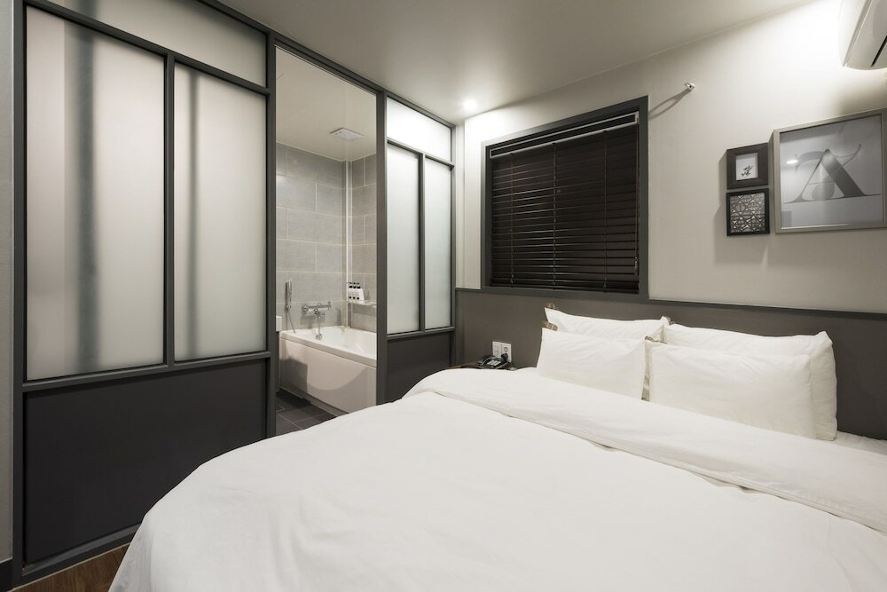 Фото No. 25 Hotel