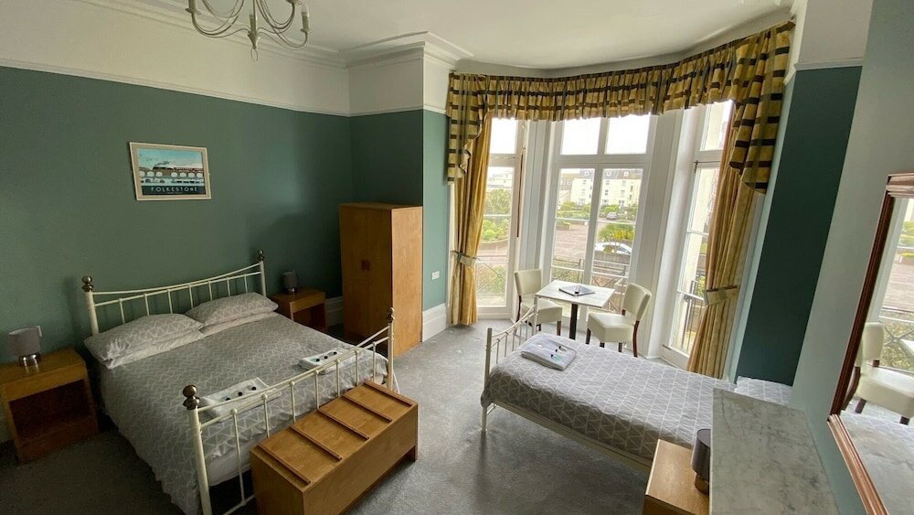 Фото Portland Hotel