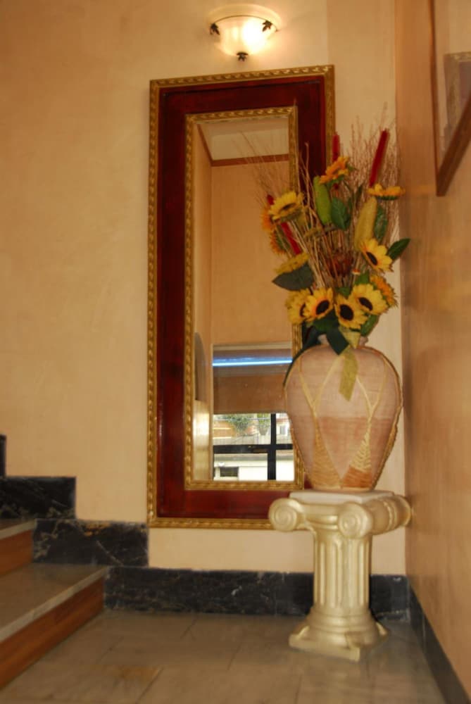 Фото Hotel Britannia