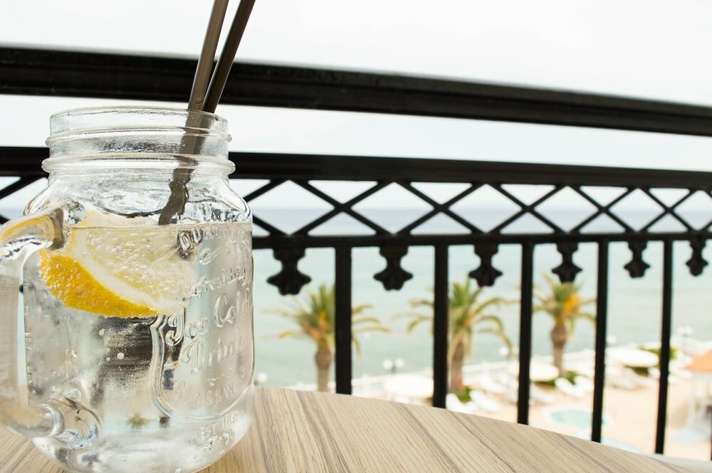 Фото Paradise Beach Hotel