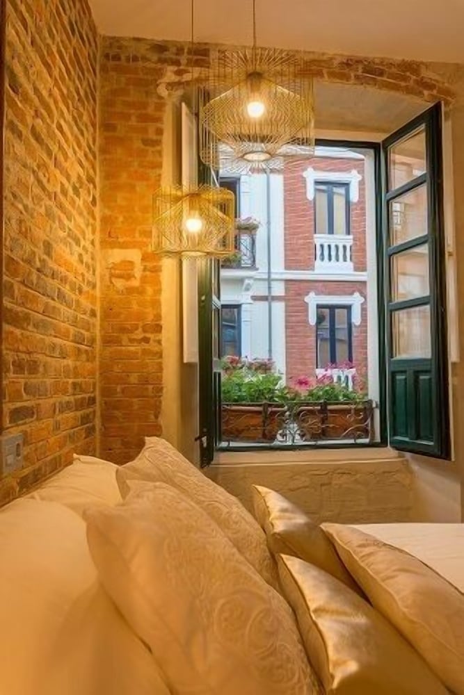 Фото Hostal Albany