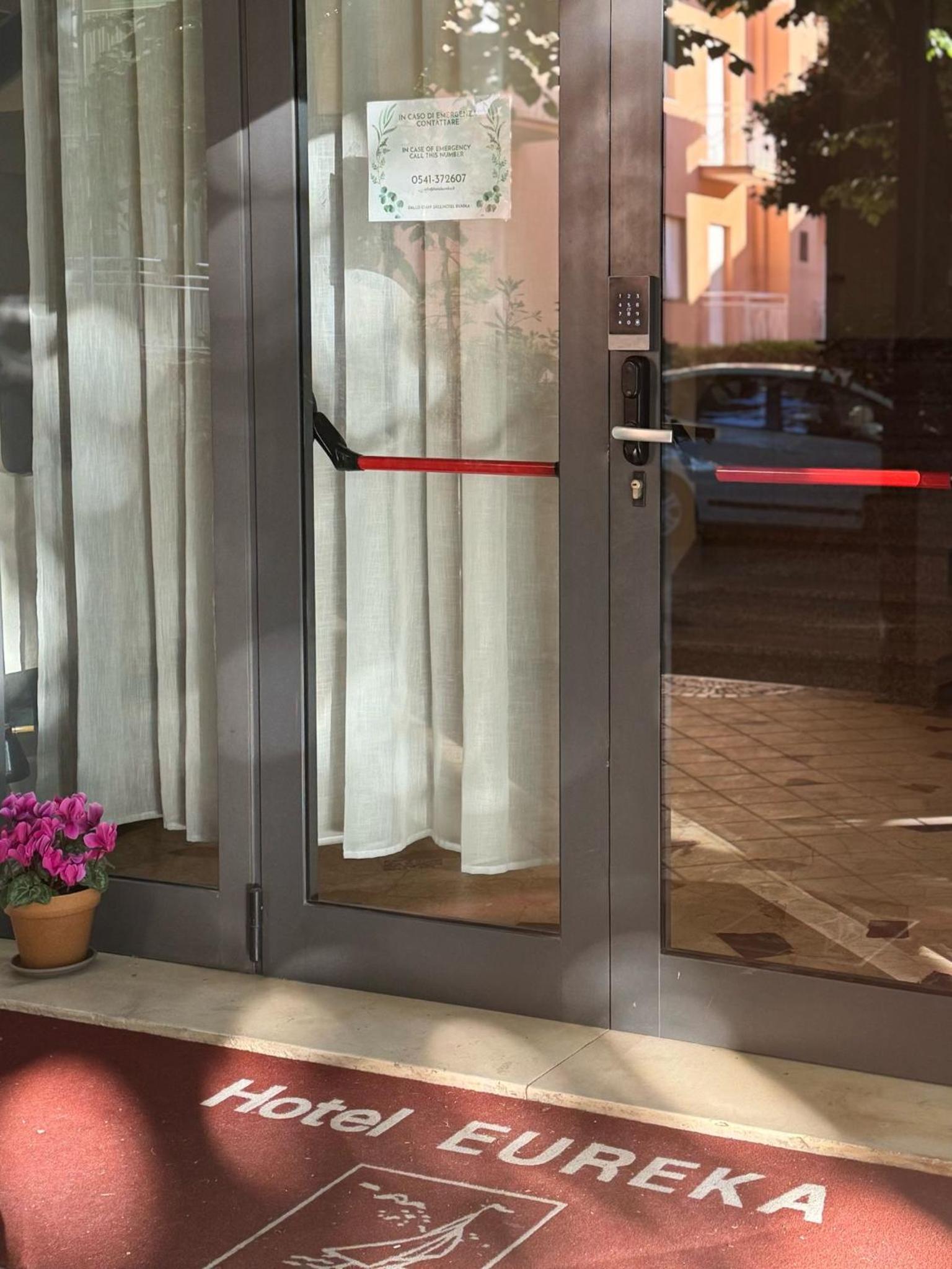 Фото Hotel Eureka