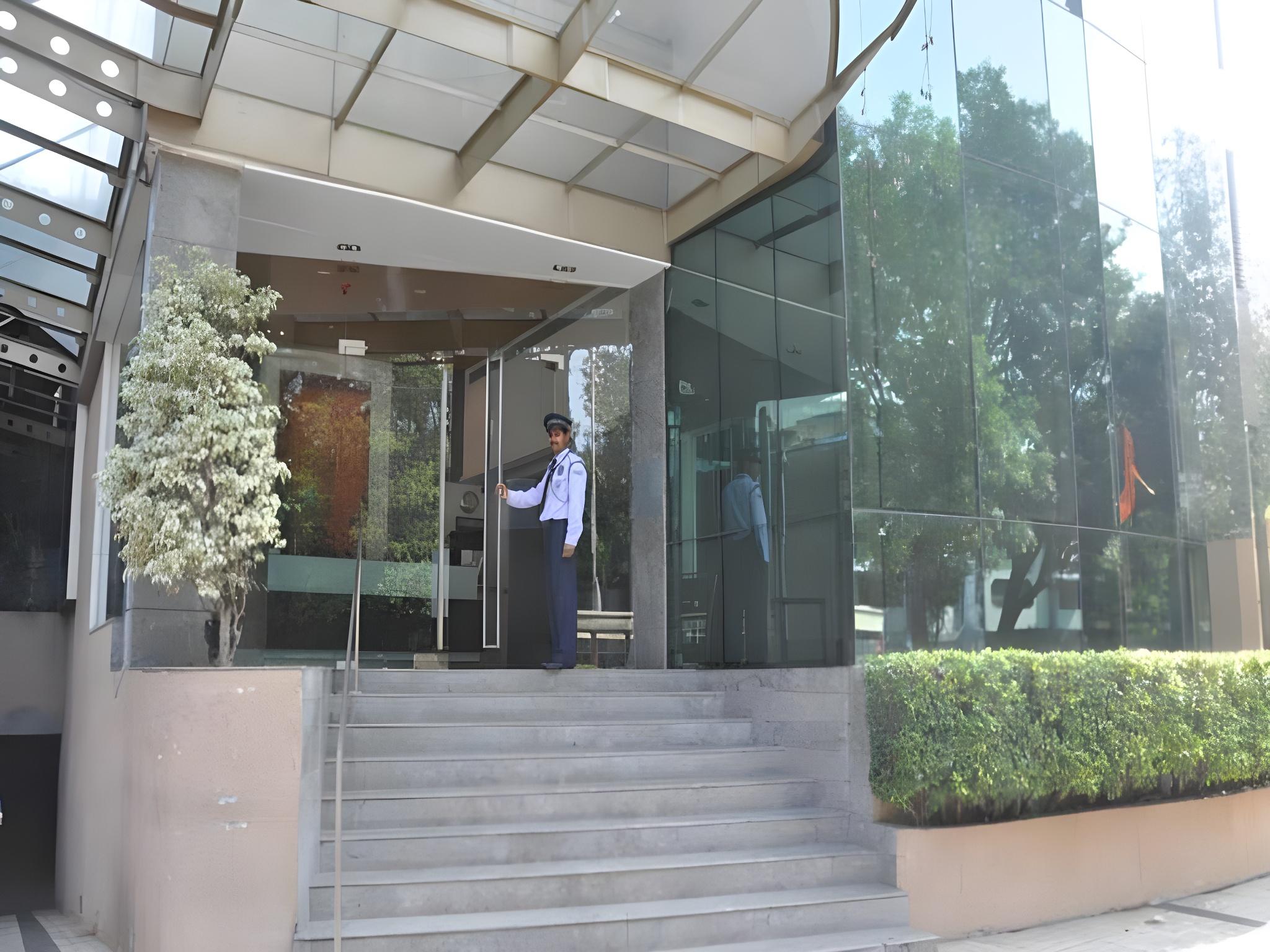 Фото Centurion Hotel