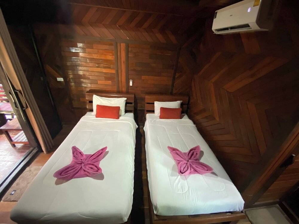 Фото Phi Phi Sand Sea View Resort