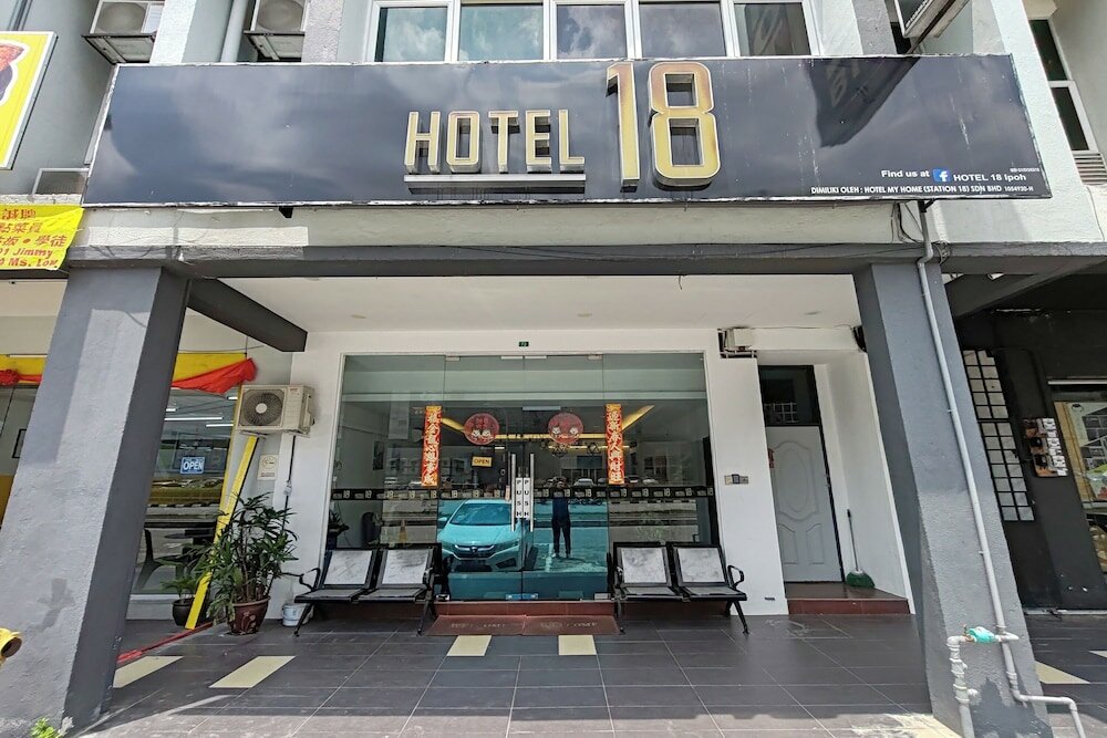 Фото Hotel 18