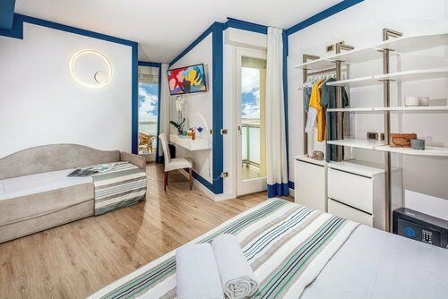 Внешний вид отеля Hotel Karinzia в Каорле, фото 4