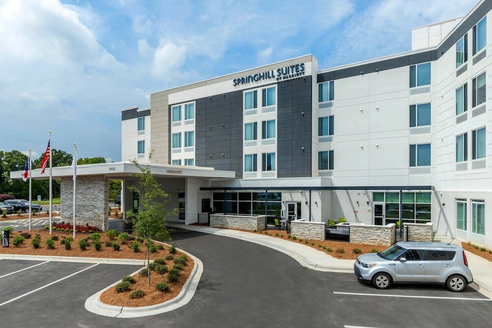 Фото SpringHill Suites by Marriott Charlotte Southwest