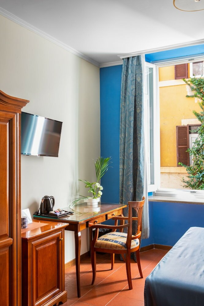 Фото Piazza di Spagna Suites