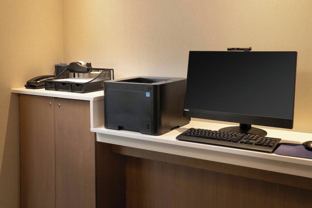 Фото Fairfield Inn & Suites by Marriott South Kingstown Newport Area