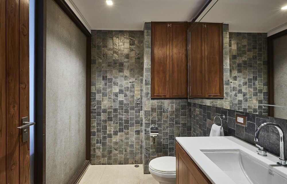 Фото LUXX Langsuan Hotel