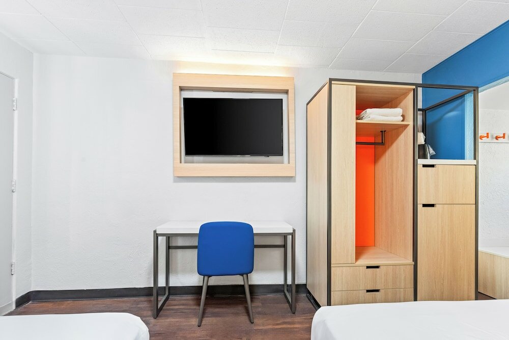 Фото Tropicana Motel