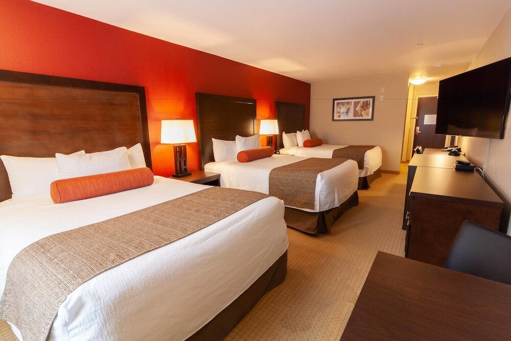 Фото The Kanata by BCMInns Invermere