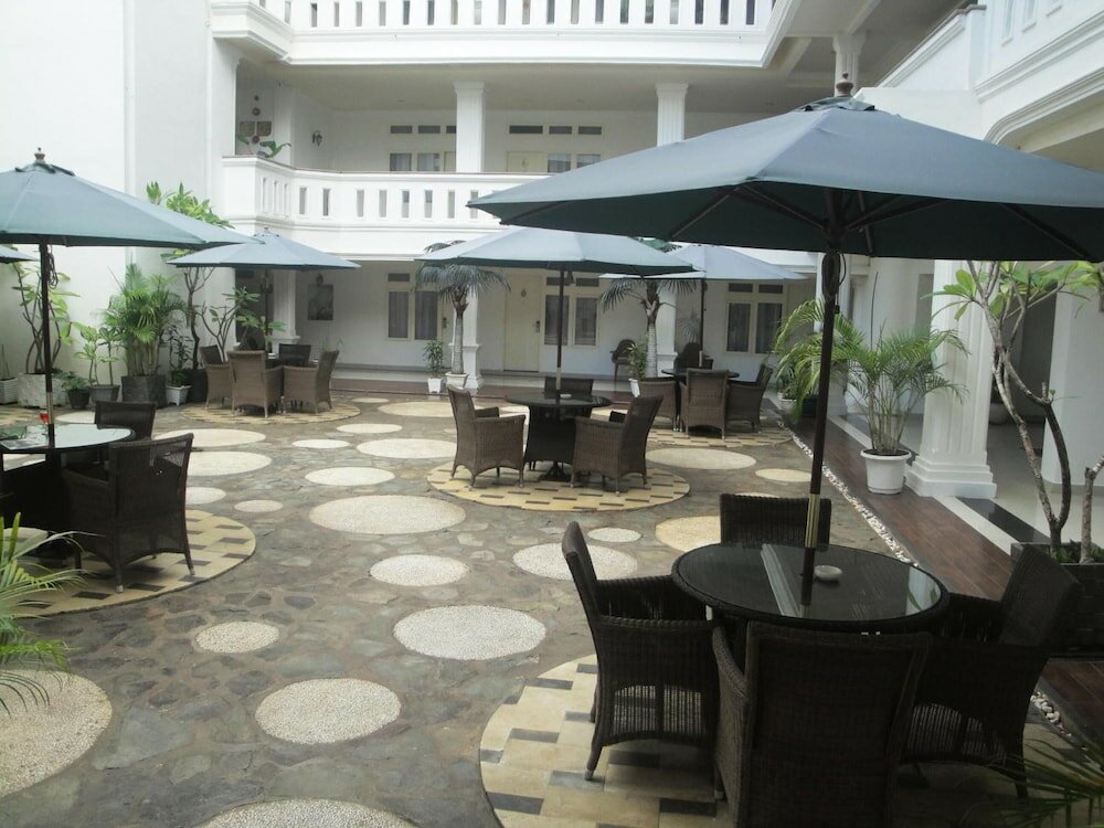 Фото Ramayana Hotel