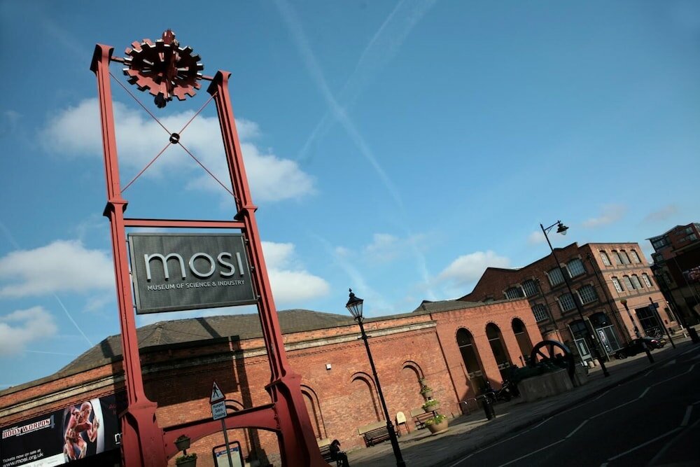 Фото Ibis Manchester Centre Princess Street