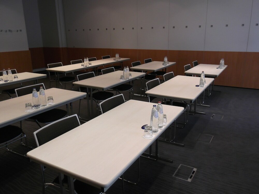 Фото Novotel Leuven Centrum