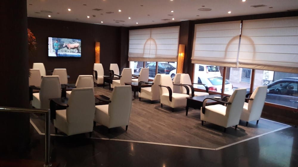 Фото Hotel Benetússer