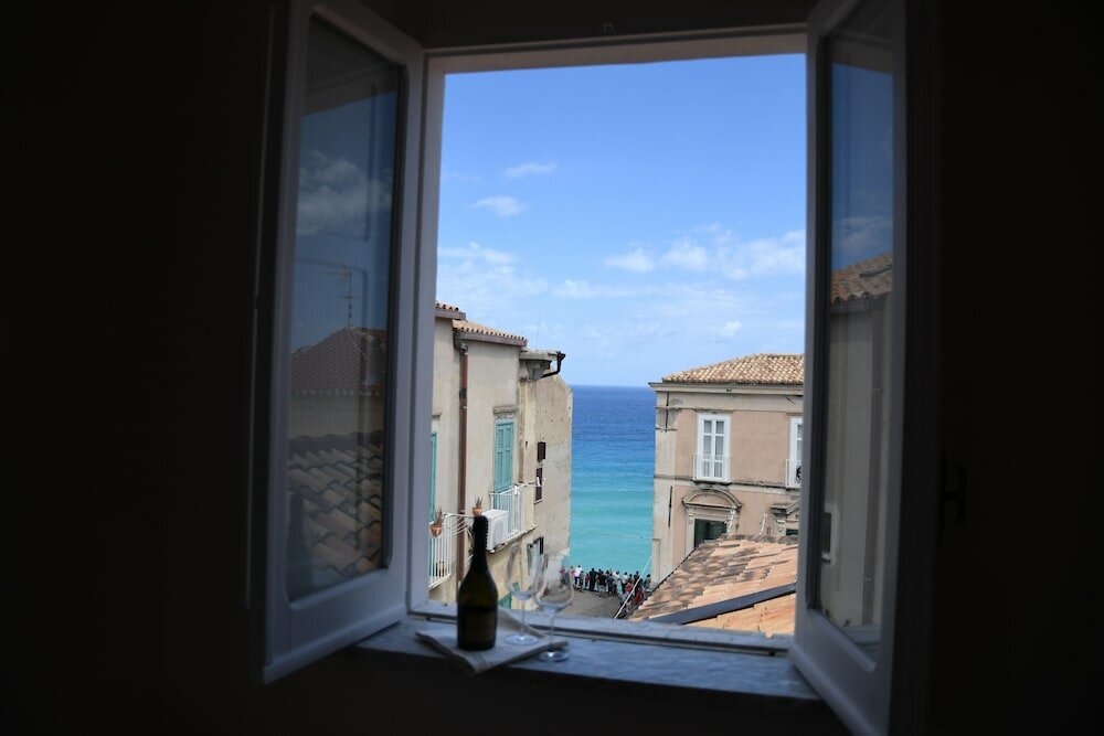Фото B&b The Tower Tropea