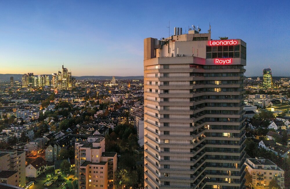 Фото отеля 1