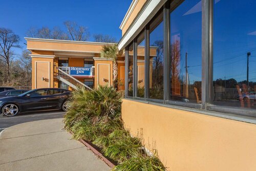Гостиница Rodeway Inn Lumberton Central в Ламбертоне