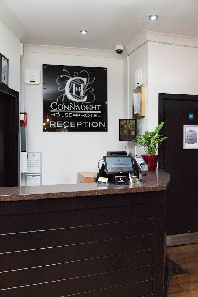 Фото Отель Fox Connaught London ExCeL