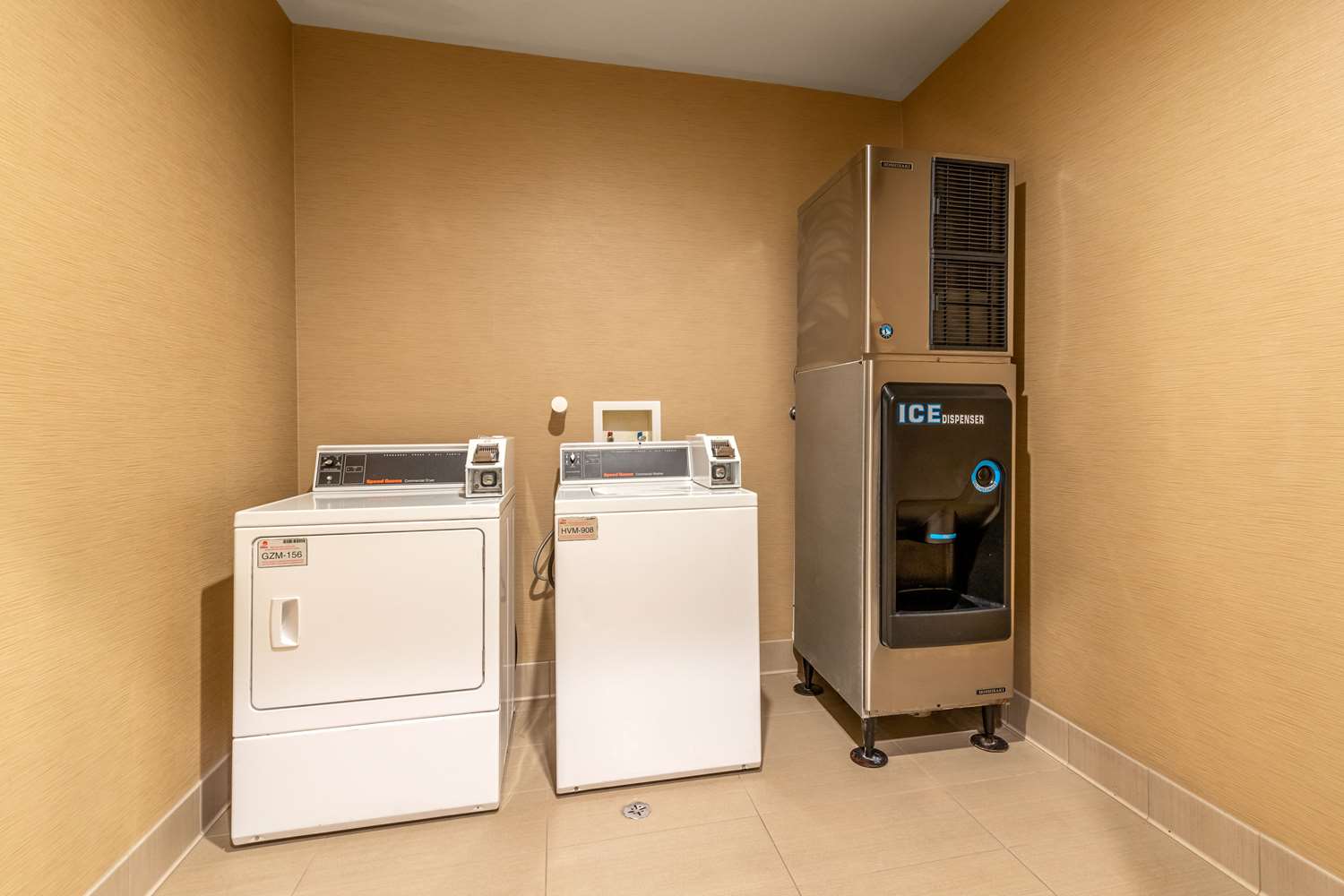 Фото Comfort Suites San Antonio North - Stone Oak