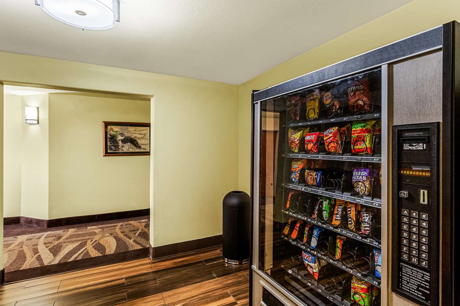 Фото Best Western Rose Quartz Inn