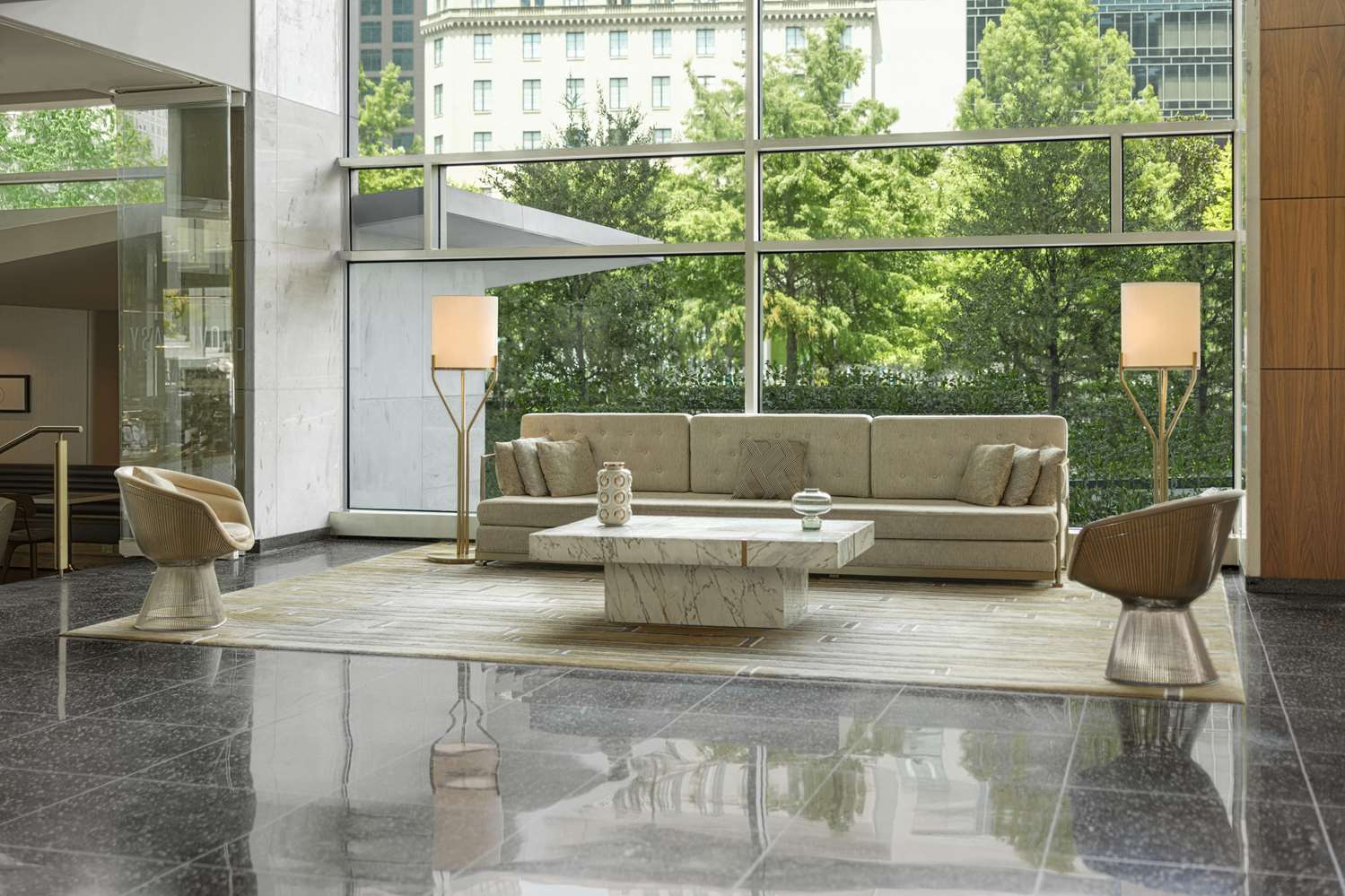 Фото The Statler Dallas Curio Collection by Hilton