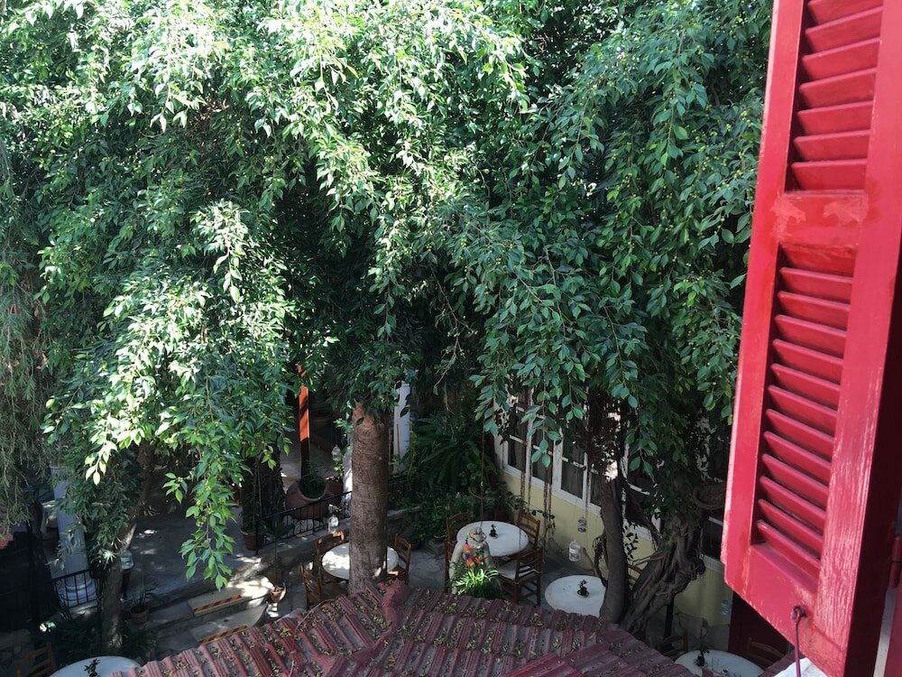 Фото Kiniras Traditional Hotel & Restaurant