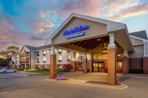Гостиница AmericInn by Wyndham Madison South в Мэдисоне