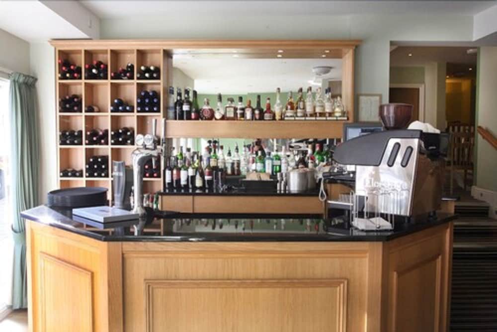 Фото North Hill Hotel