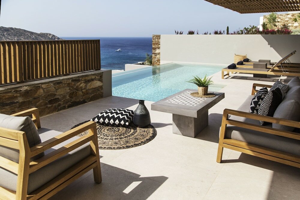 Фото Hide out Suites