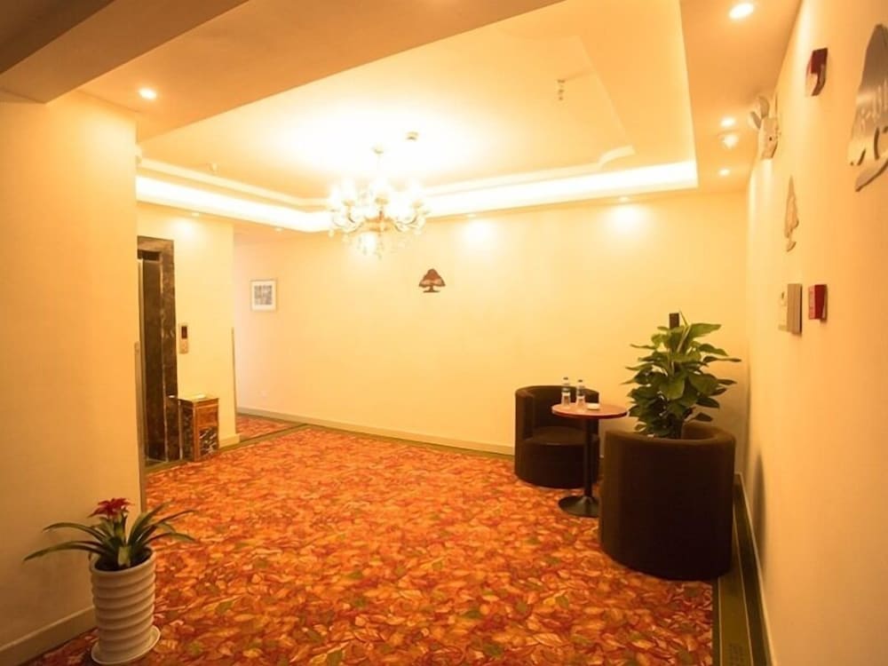 Фото GreenTree Inn SuZhou International Film City South JinShan Road Express Hotel