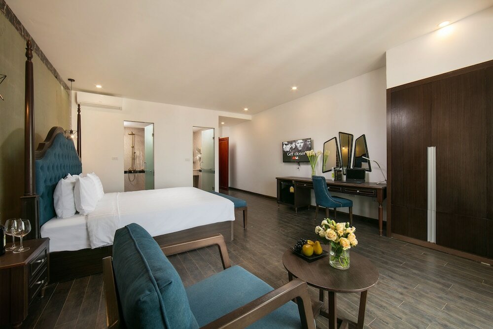 Фото Azalea Parkview Hotel