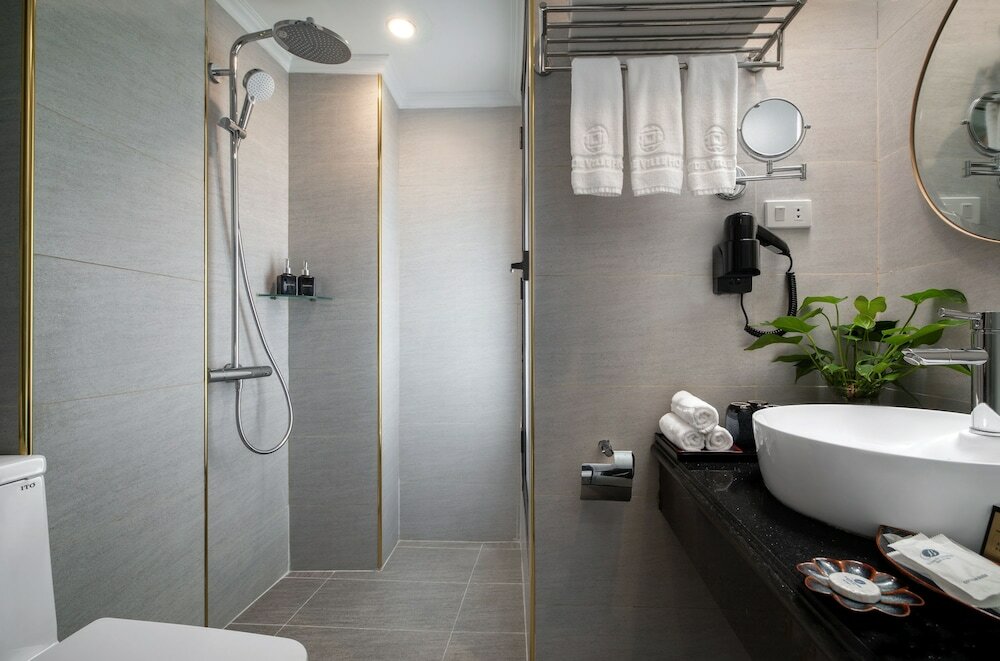 Фото Hanoi Backpackers Hostel & Rooftop bar