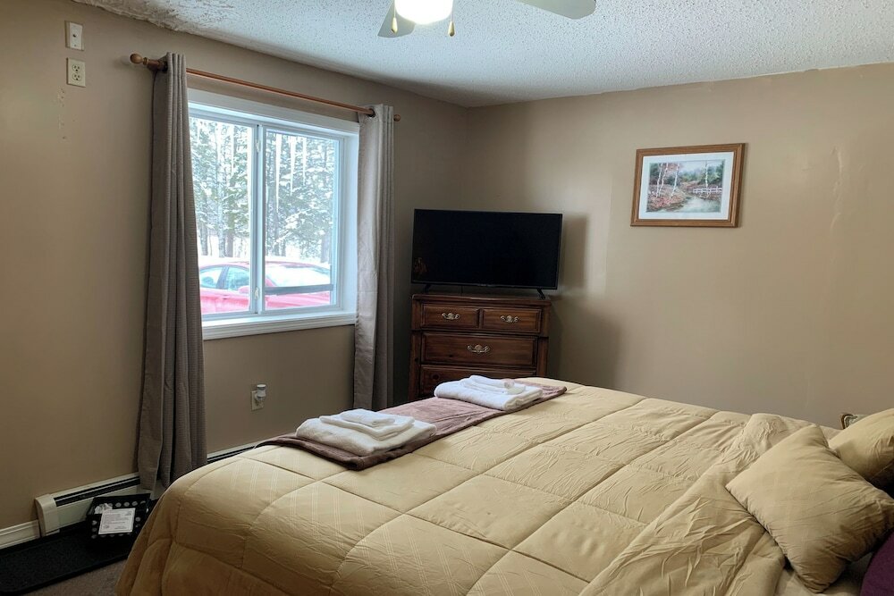 Фото Love Hotels St John River by Oyo at Fort Kent Me