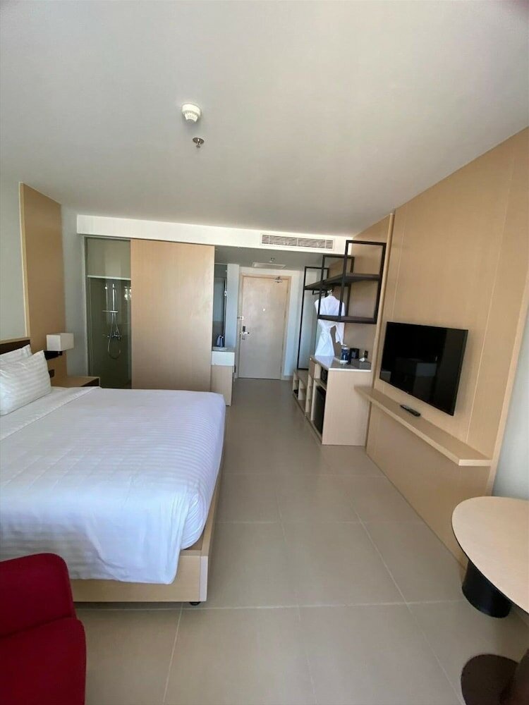 Фото The Empyrean Cam Ranh Beach Resort