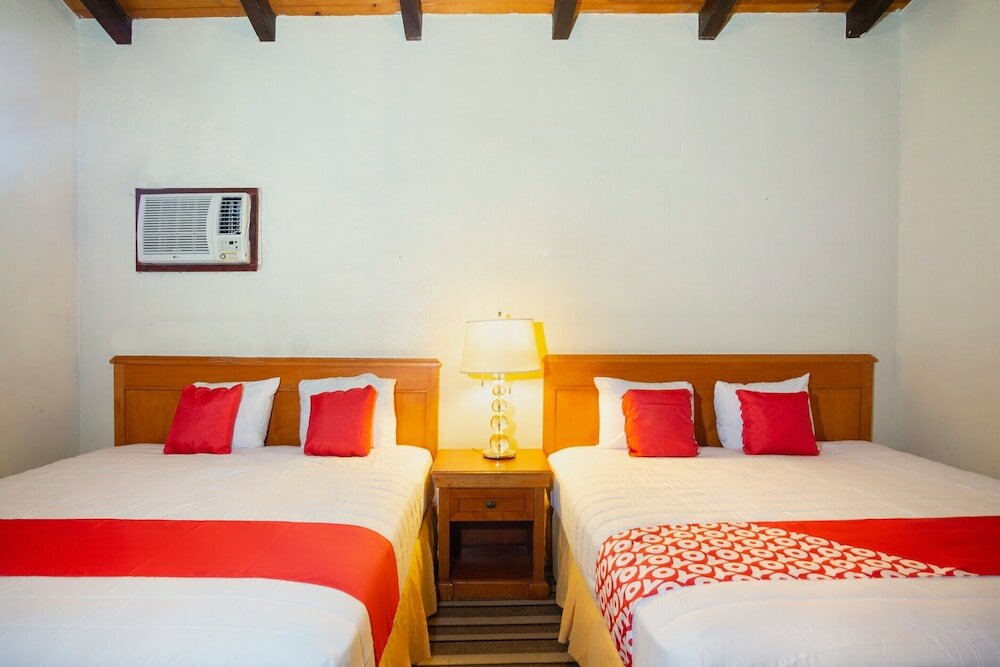 Фото Oyo Hotel Hacienda Don Luis, Rosarito